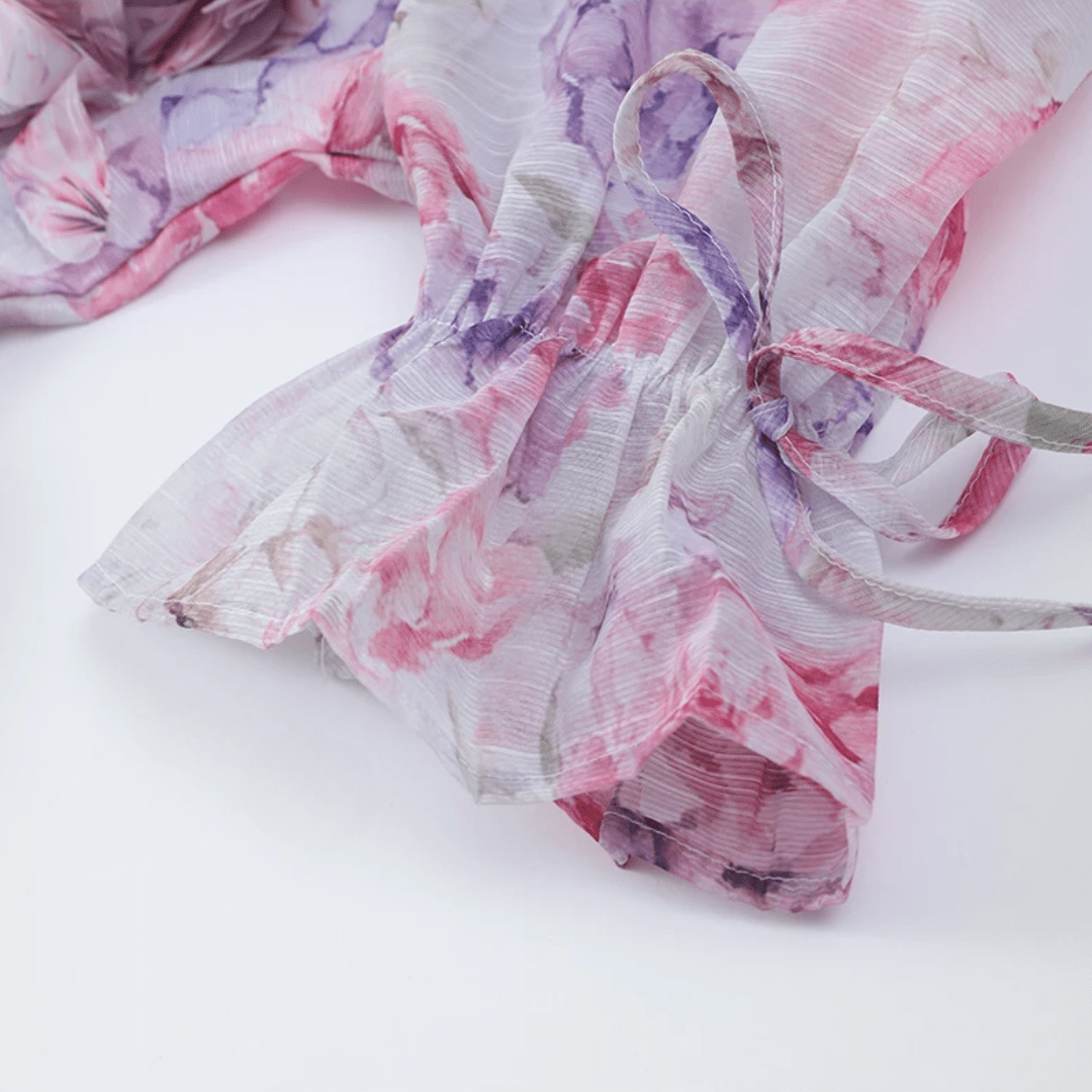"Floral Ruffle" Deep - V Minikleid - Minikleid - The Femme Club