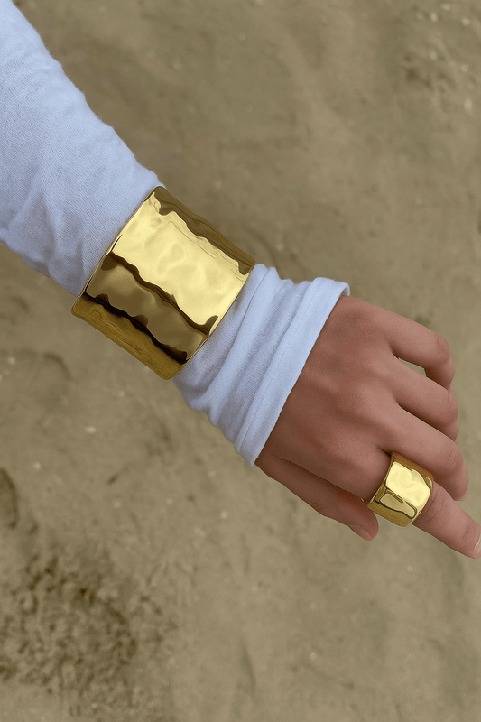 Golden Goddess Cuff - Statement Armreif - The Femme Club
