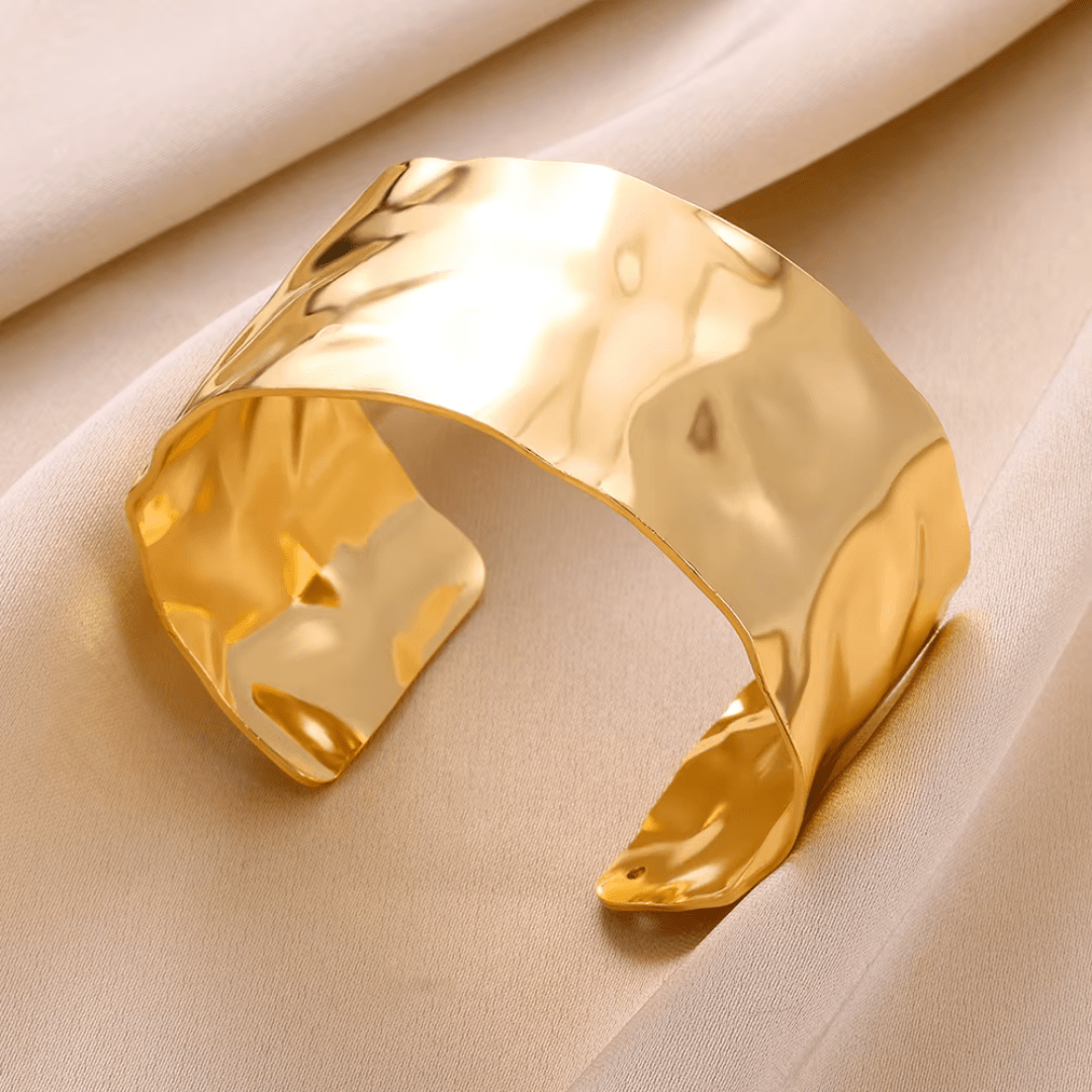 Golden Goddess Cuff - Statement Armreif - The Femme Club