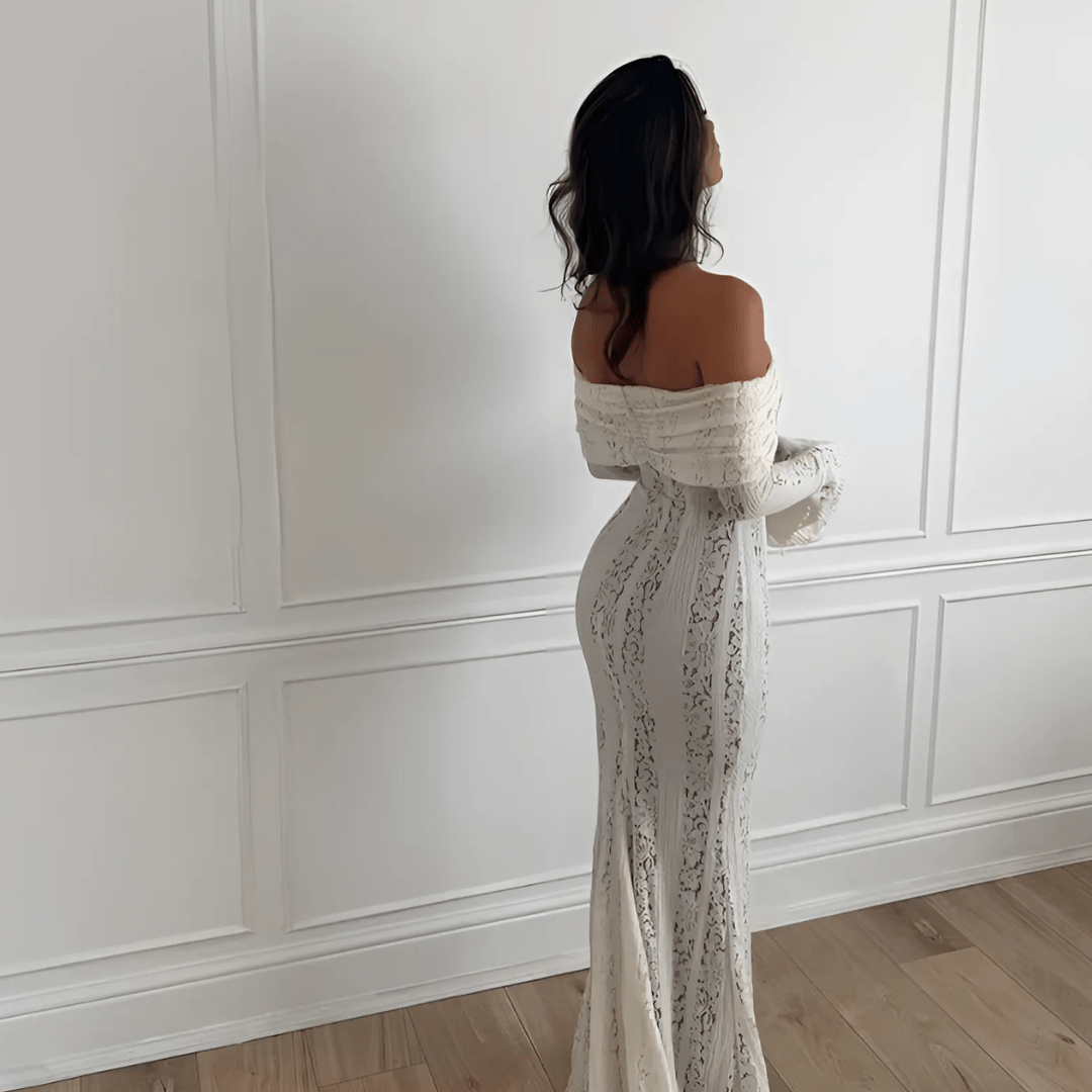 Midnight Whisper Dress - Maxikleid aus Spitze - The Femme Club