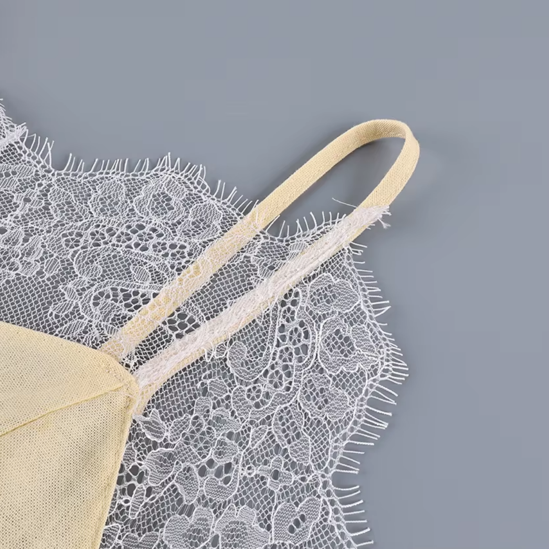 "Melodie" – Slip Dress mit floraler Spitze