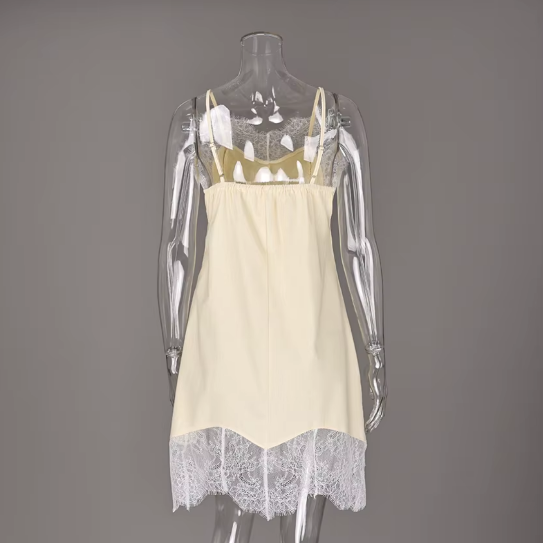 "Melodie" – Slip Dress mit floraler Spitze
