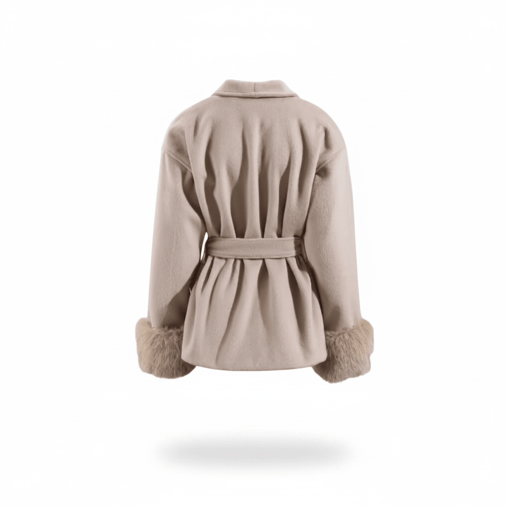 "Éloise" Faux Fur Wrap - Damenmantel - The Femme Club