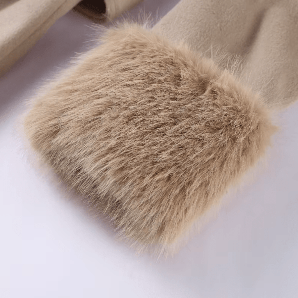 "Éloise" Faux Fur Wrap - Damenmantel - The Femme Club