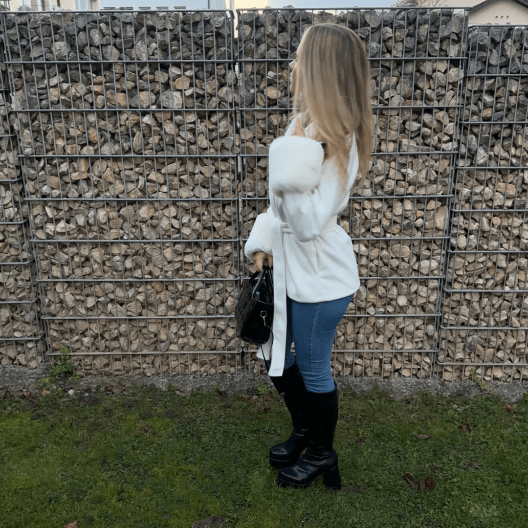 "Éloise" Faux Fur Wrap - Damenmantel - The Femme Club