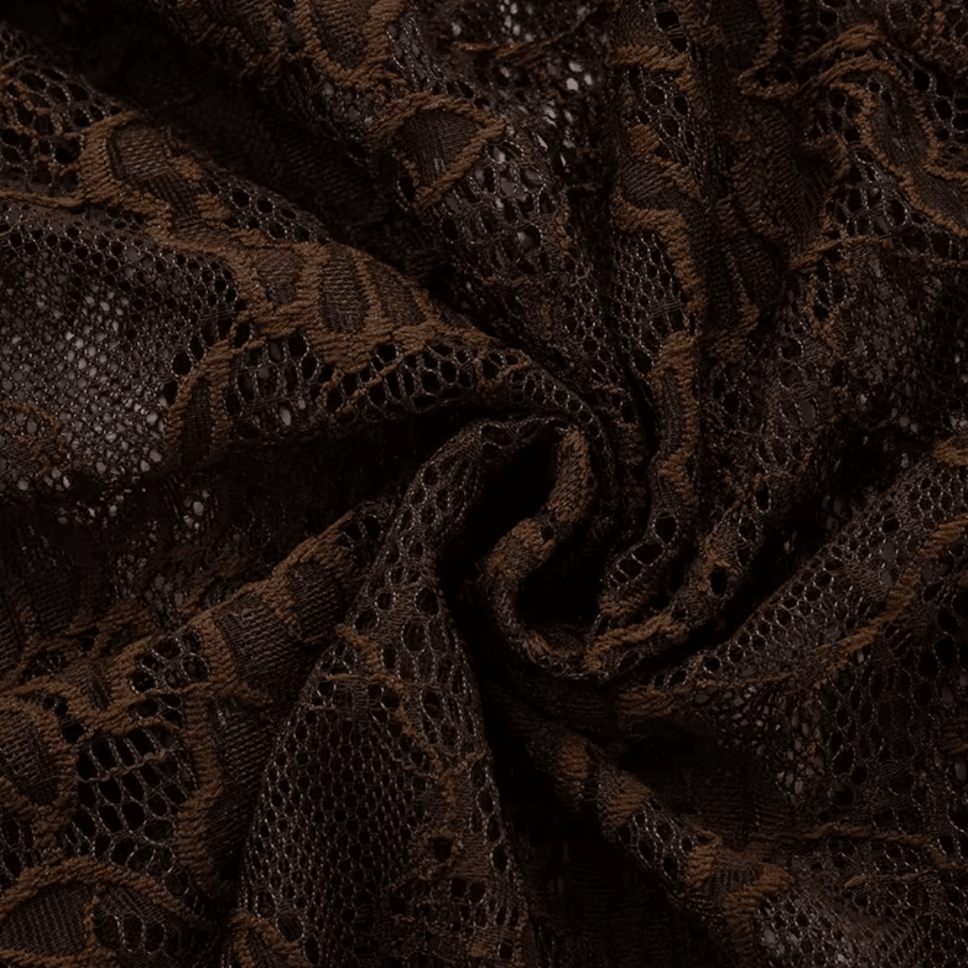 "Femme Luxe" – Braunes Spitzen-Maxikleid - Maxikleid - The Femme Club