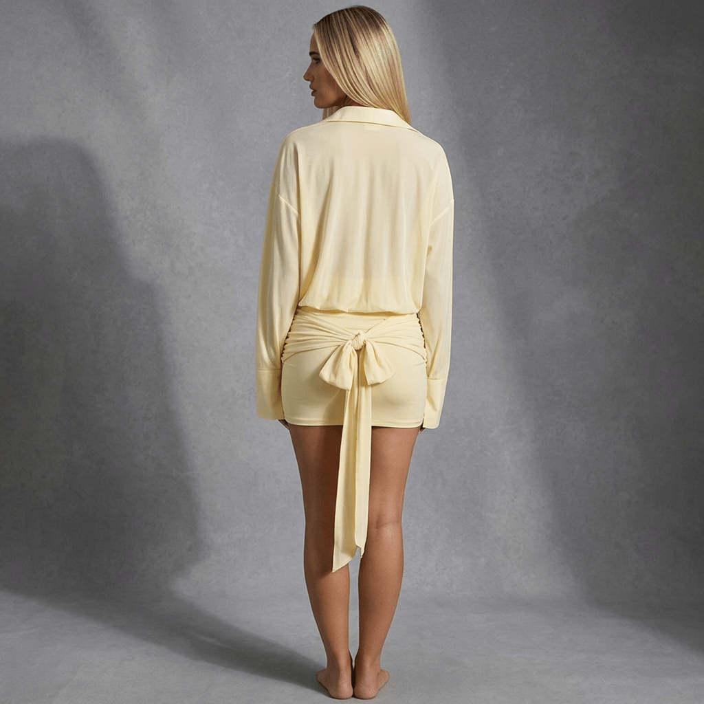 "Femme Touch" Draped Dress - Luxuriöses Drapiertes Hemdblusen-Minikleid - The Femme Club