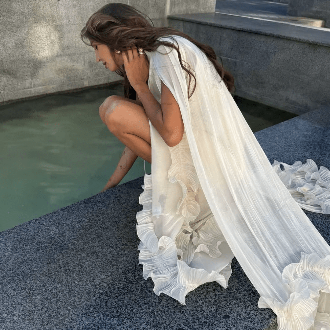 "Maison Blanche" – Maxikleid mit Volants - Maxikleid - The Femme Club