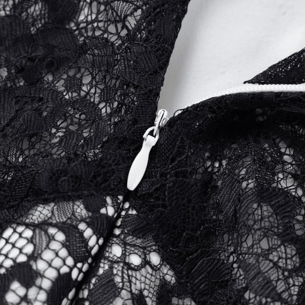 "Maison Noire" – Kontrast-Maxikleid - Maxikleid - The Femme Club