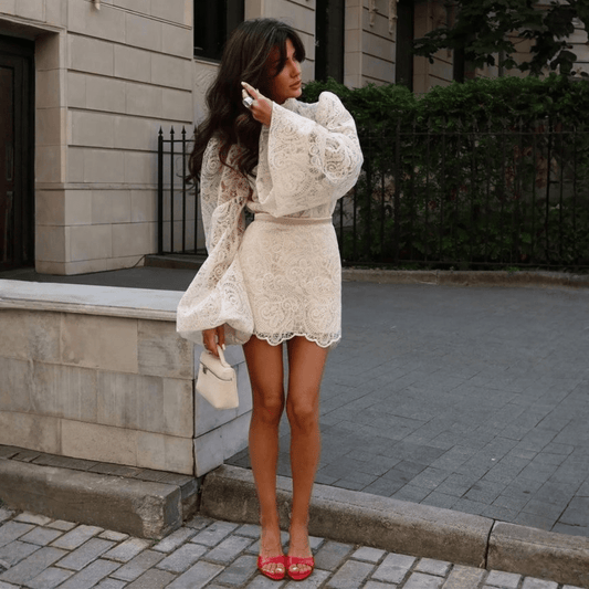 "Noble Whisper" Lace Dress - Minikleid - The Femme Club
