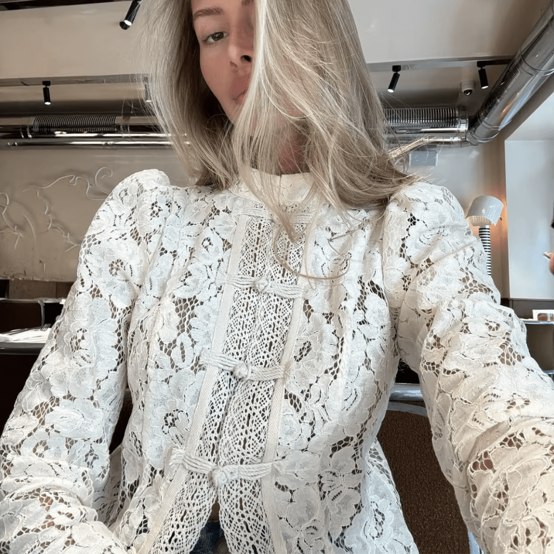 "Nocturnal Bloom" Lace Top - Spitzenbluse - The Femme Club