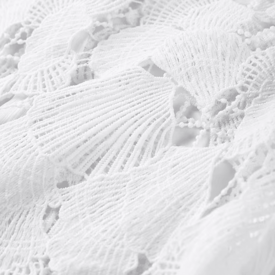 "Pearl Riviera" Crochet Dress - Luxuriöses Crochet Spitzen-Minikleid - The Femme Club
