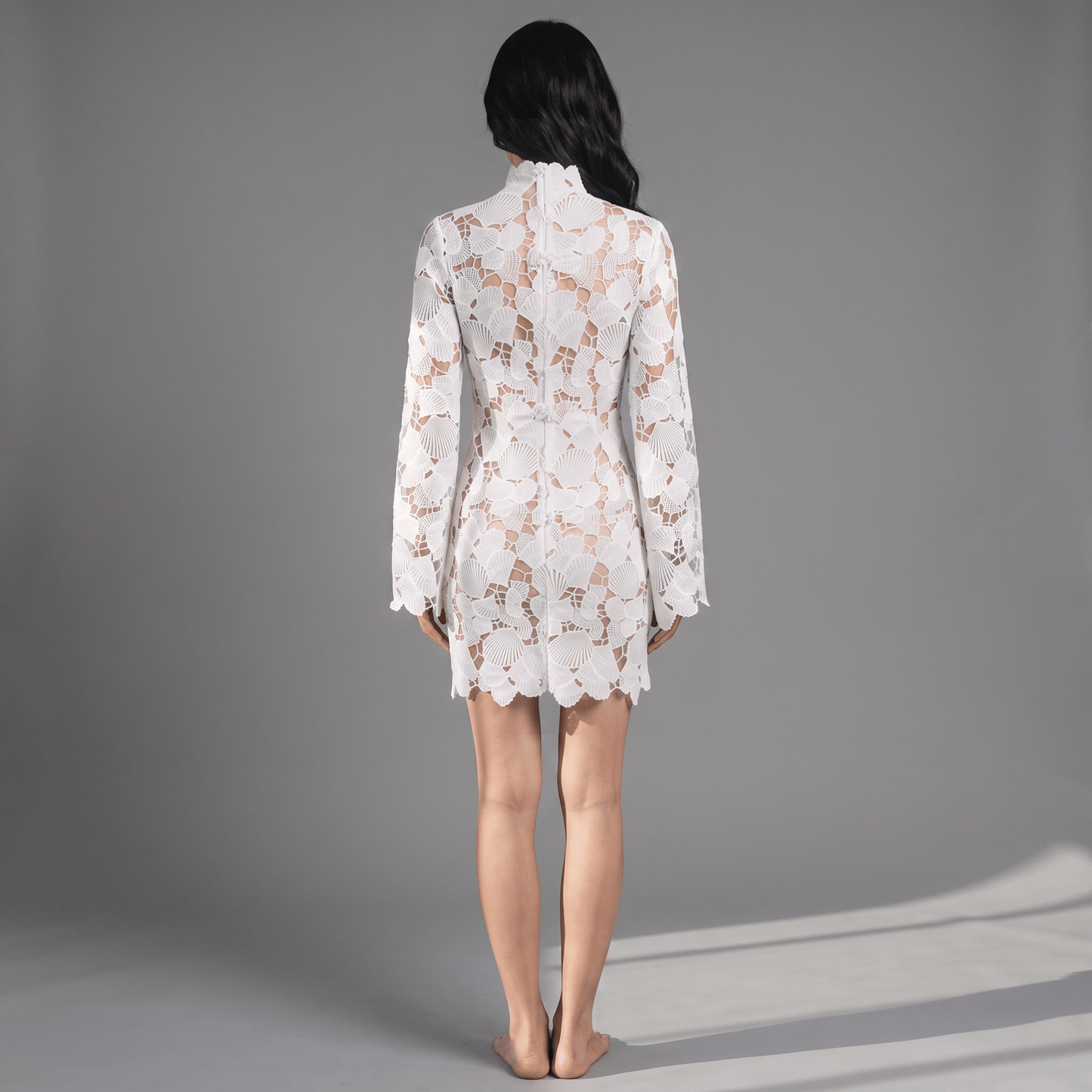 "Pearl Riviera" Crochet Dress - Luxuriöses Crochet Spitzen-Minikleid - The Femme Club