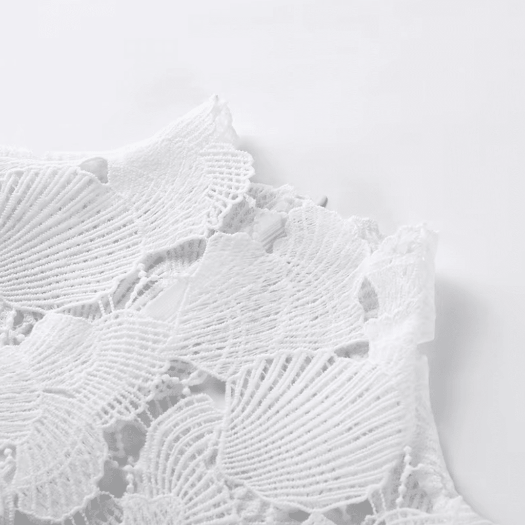 "Pearl Riviera" Crochet Dress - Luxuriöses Crochet Spitzen-Minikleid - The Femme Club