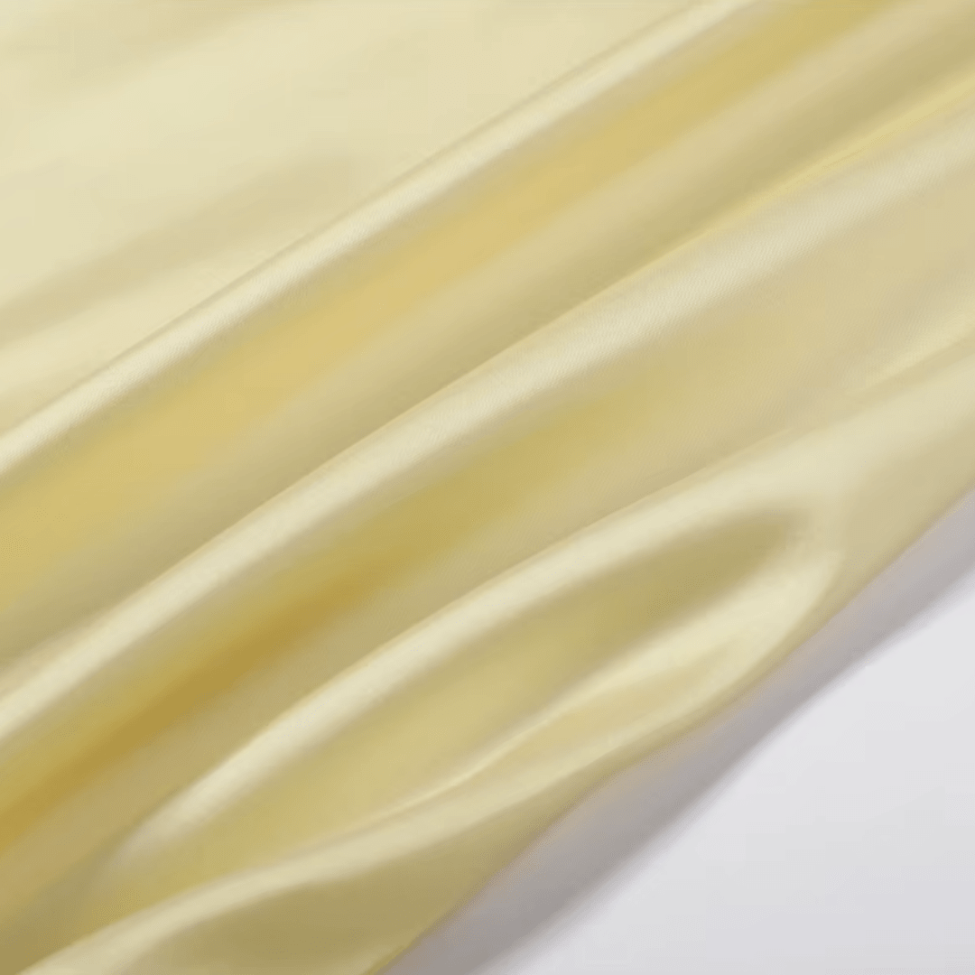 "Satin Soleil" Spitzenkleid - Satin Maxikleid - The Femme Club