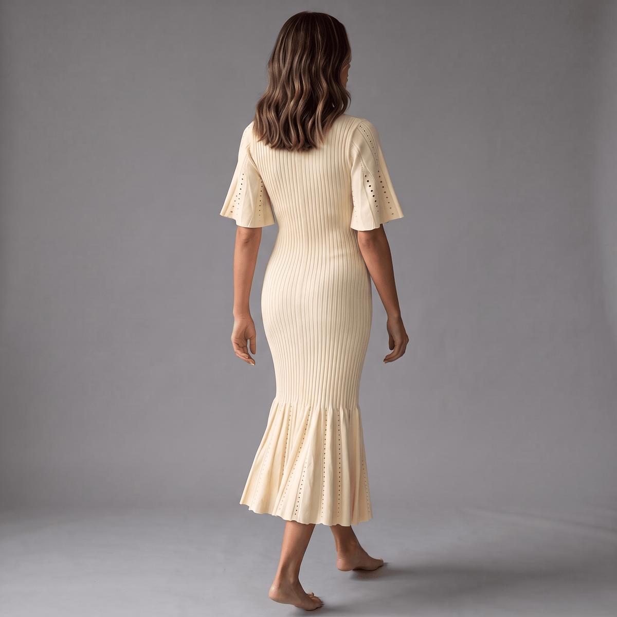 "Solvienne" Midi Dress - Midi Kleid - The Femme Club